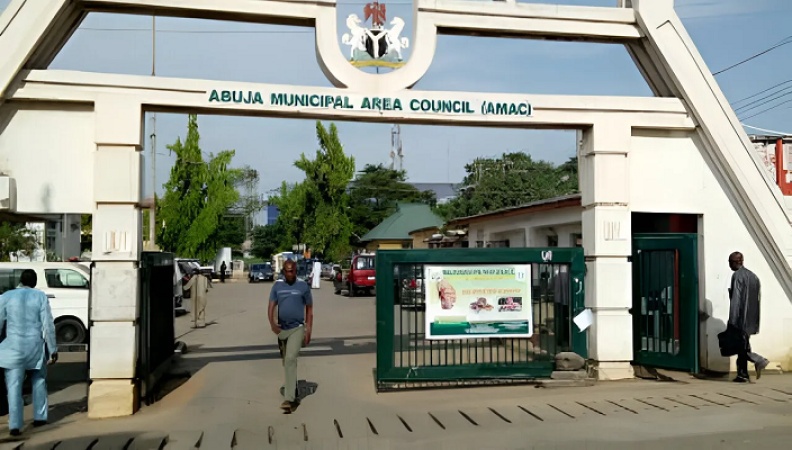AMAC warns motorists against 'red shirt' haulage collectors