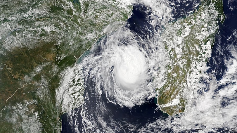 Powerful cyclone kills at least 20 as it tears through Madagascar port