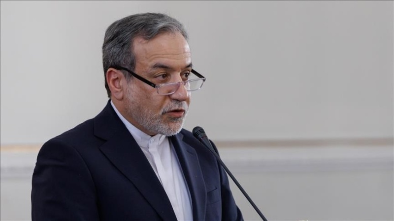Iranian foreign minister demands evidence from Trump regarding 32,000 alleged deaths during protests