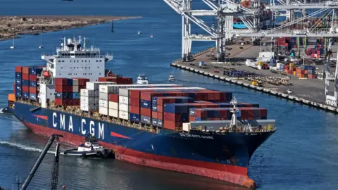 UK says 'nothing is off the table' in response to US tariffs