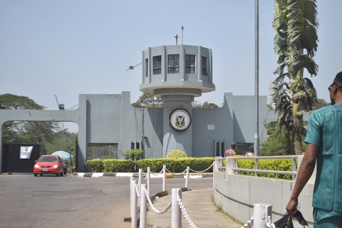 300-level medical student dies after drinking insecticide