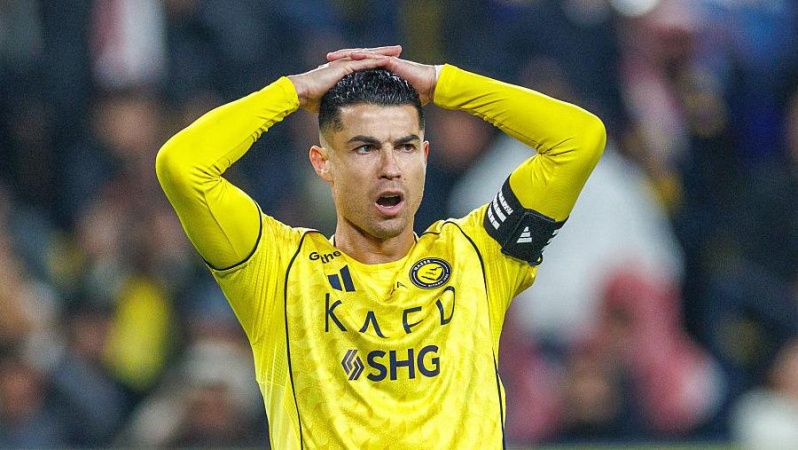 Ronaldo to travel to Spain for hamstring treatment