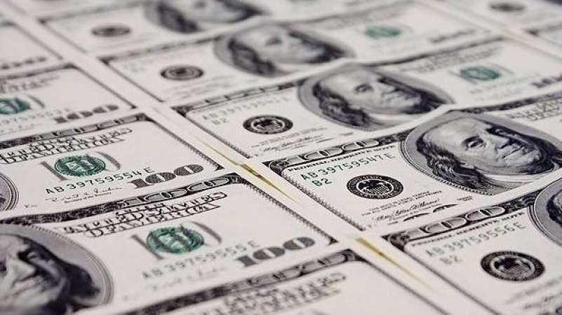 US dollar strengthens as Middle East tensions push oil prices higher