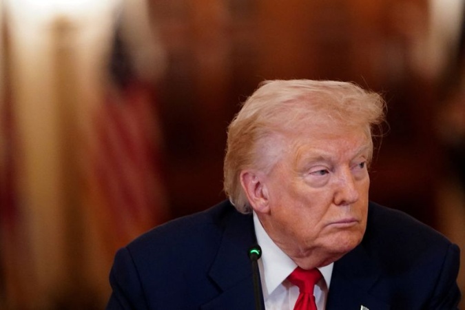White House divided as Trump aides debate path to end Iran War
