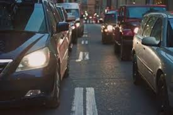 Motorists offered $29,000 to give up driving for five years in order to decongest traffic
