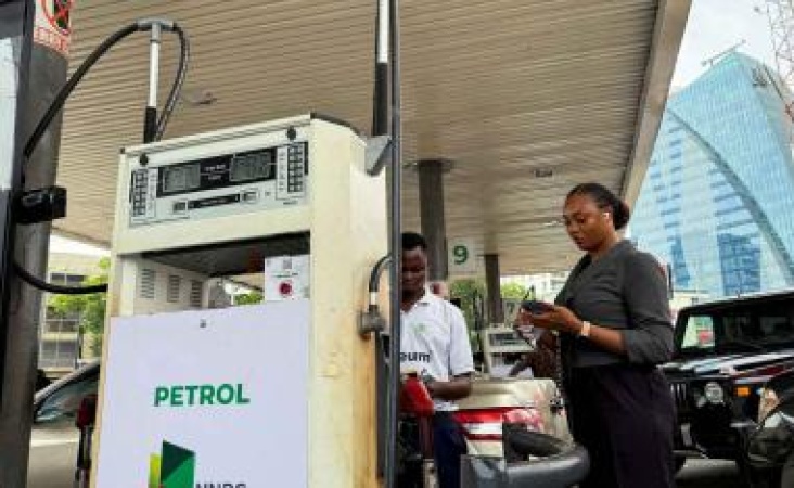 Senegal bans ministers from foreign travel as oil price rise bites 