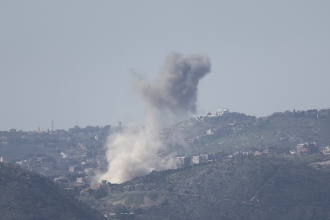 Israel shells southern Lebanon minutes after ceasefire takes effect