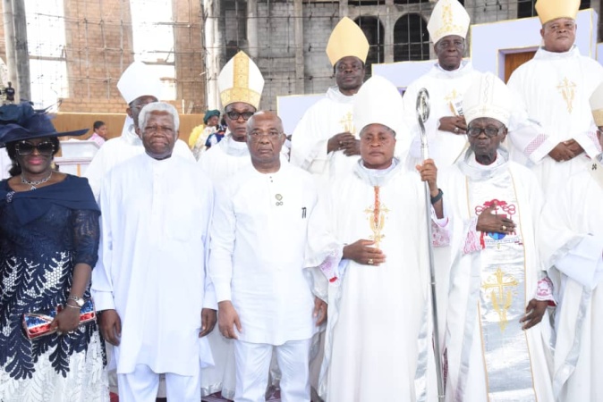 Uzodimma reaffirms Government/Church partnership as Amatu, Okigwe Catholic Diocese Bishop, marks 25 years in office