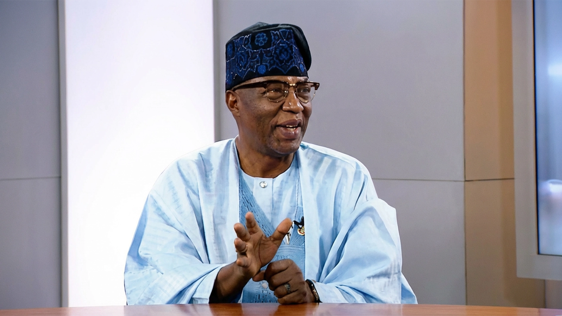 Tension in Ijebu-Ode as armed police lay siege to Daniel’s home
