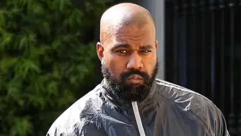 Kanye offers to meet Jewish community in UK after Wireless controversy