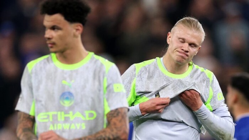 Man City slip up in title race after six-goal THRILLER at Everton