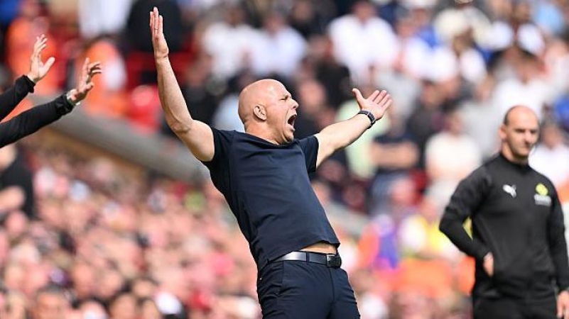Boos at Anfield as Liverpool draw with Chelsea