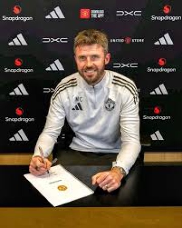 Carrick confirmed as Man Utd permanent boss
