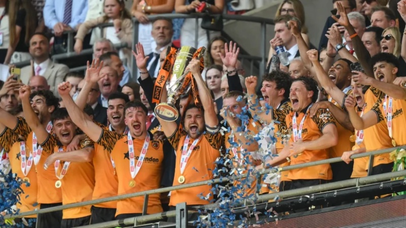 Hull promoted with late Wembley winner against Boro