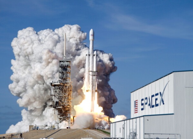 SpaceX sets the stage for a record $75 billion IPO