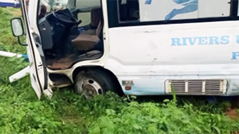 Rivers United players sustain injuries in road accident