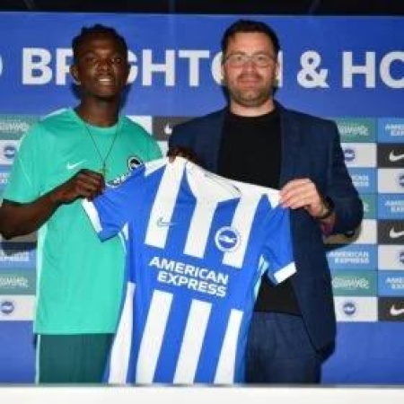 Brighton sign Nigerian sensation, Yohanna