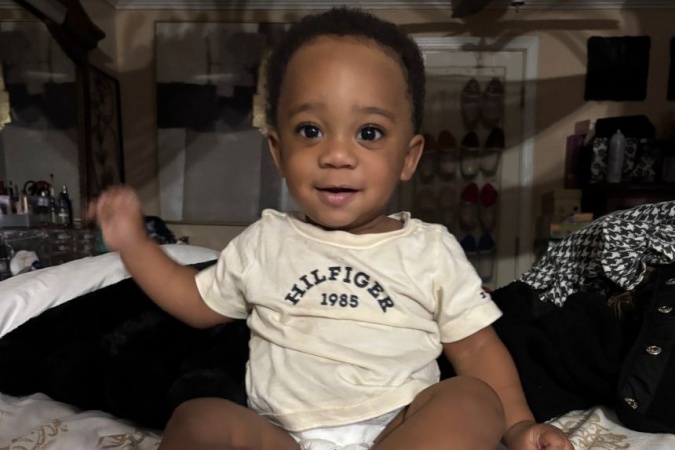 Tension as police shoots 1-year-old black boy dead in US