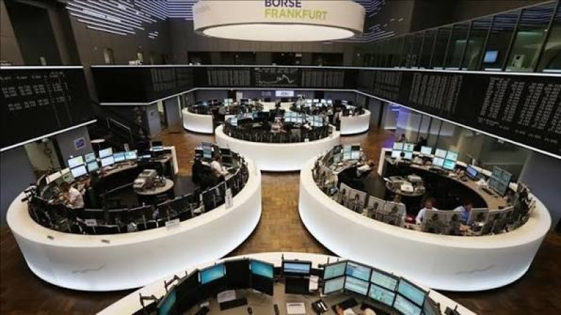 European stocks close mixed amid pressure from tech, defense shares
