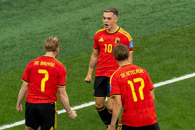 Belgium thrash New Zealand to progress to last 32