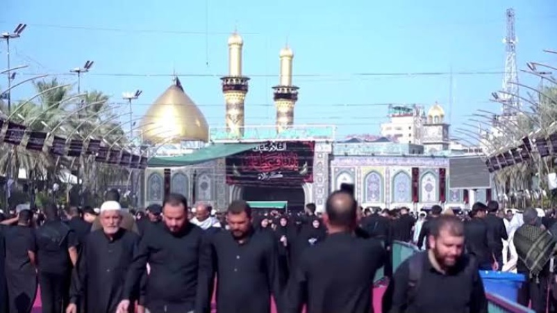 Shi’ite Muslims drenched in blood as they cut themselves to mark festival