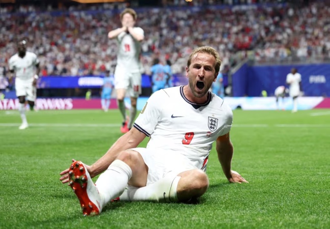 Harry Kane hits late double as England come from behind to beat Congo DR, reach 2026 World Cup Round of 16