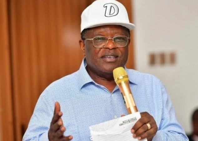 Umahi unveils flood control plan along Lagos-Calabar Coastal Highway