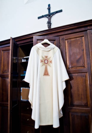 Nigerian Catholic priest reportedly takes his life to avoid deportation from U.S.