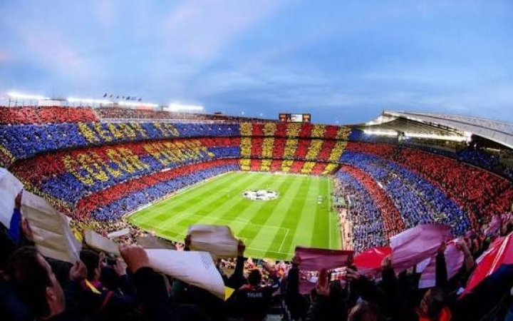 Cash-strapped Barcelona seeks €210m loan for transfers, operations