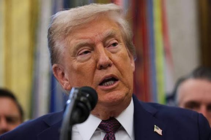 US insists Strait of Hormuz is open as it exchanges strikes with Iran