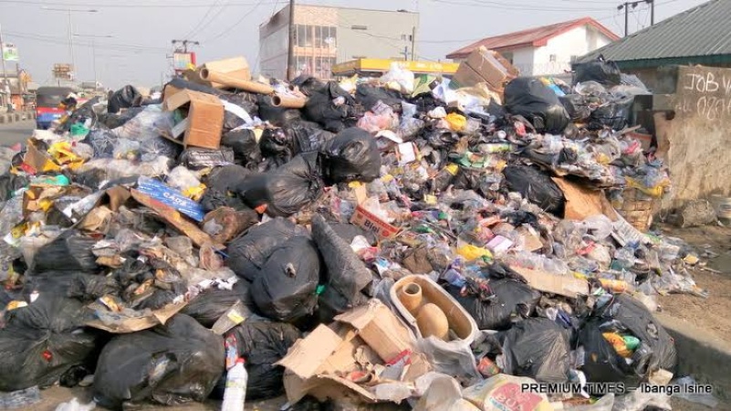 Ogun Govt. threatens closure of markets over indiscriminate dumping of waste