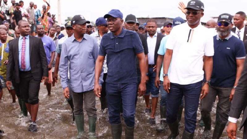 Sanwo-Olu inspects drainage channel clearing at flooded Lekki corridor