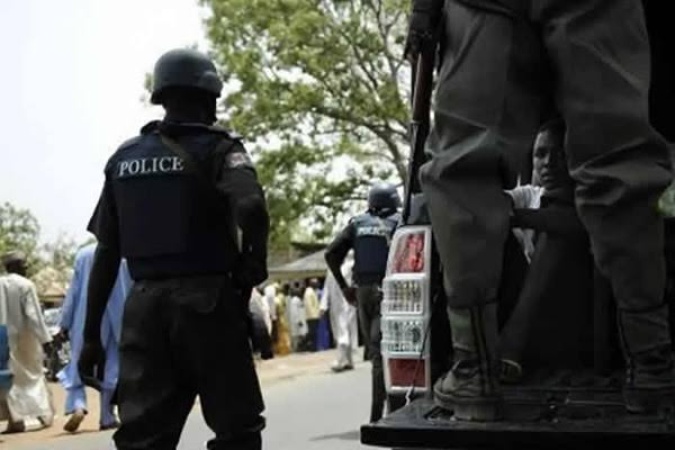 Police foil alleged robbery plot in Owerri, arrest suspect, recover locally made pistol