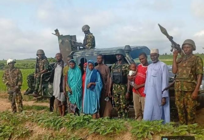 9 kidnapped victims escape as abductors doze off in the forest