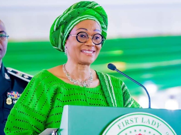 First Lady laments zero entries of RHI Green Nigeria Community challenge