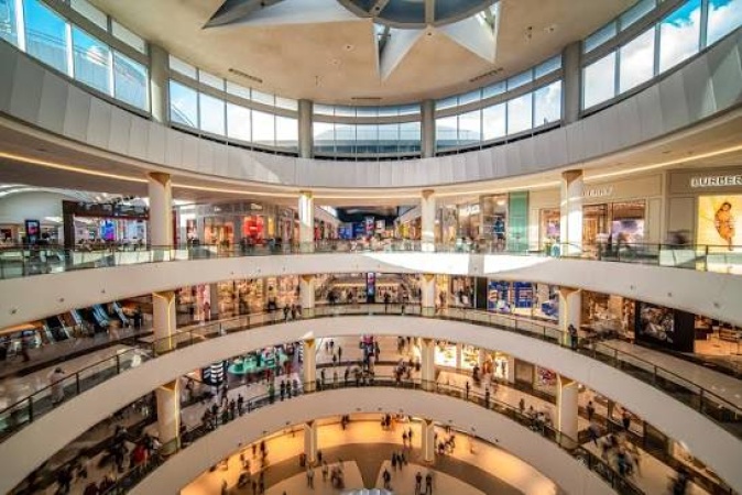 Dubai offers $800 in discounts to residents bringing visitors