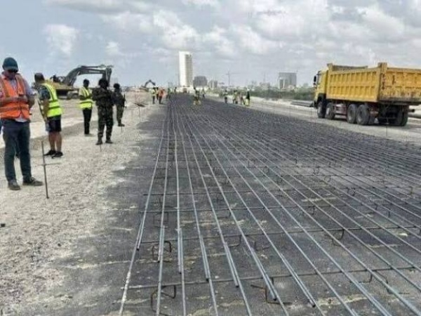 Lagos Assembly approves mechanised sweeping operations on coastal highway
