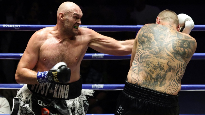 Fury wins low-key warm-up to keep Joshua fight on track