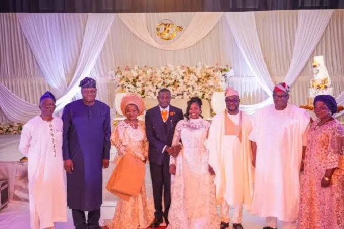 Tinubu, APC stalwarts in Jos for wedding of humanitarian affairs minister’s daughter