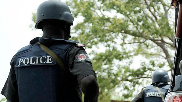 Police top list of 908 ghost workers
