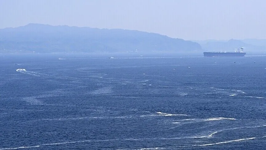 Strait of Hormuz will reopen only ‘when Iran's rights are respected,’ says army