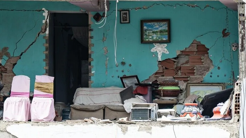 Death toll from Venezuela twin earthquakes rises to 3,811