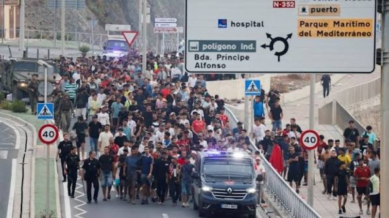 Spain attacks 'selfish' response of some EU countries to Ceuta migrant crossings