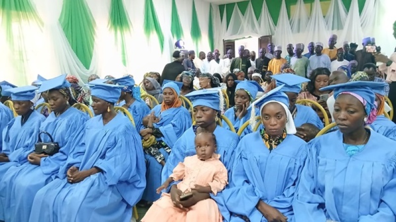FG gives starter packs, N1m each, to 18 trained Chibok girls