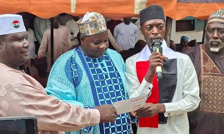 APC chieftain slams party over hardship, defects to PRP in Bauchi