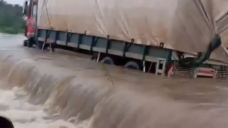 FG begins assessment of flood-affected sections on Benin-Sagamu Expressway