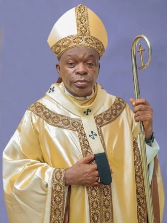 Benin Airport stands still as the remains of Archbishop Augustine Obiora Akubeze arrive Benin City