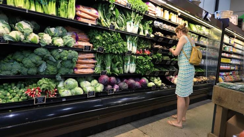 US consumer prices rise as expected in July, keeping fed rate cut debate alive