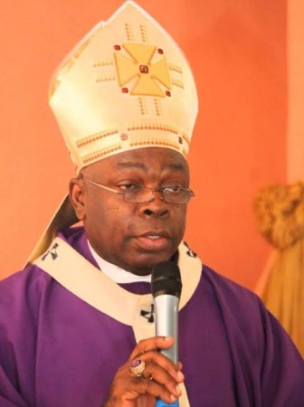 Onaiyekan, Obi, Okpebholo pay last respect to late Archbishop Akubeze