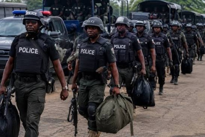 Osun 2026: Security beefed up at INEC office, residents stay indoors